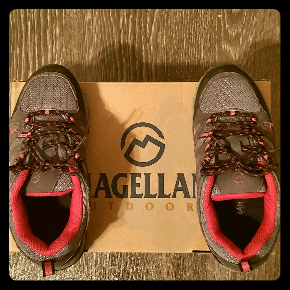 Women's Hiking Shoes 6.5